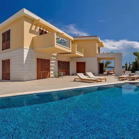 Villa Incredibly Indulgent Hvar West 5 Bedrooms West Eternal Gorgeous Sea Views Private Pool