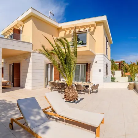 Incredibly Indulgent Hvar West 5 Bedrooms West Eternal Villa Hvar Town